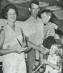 Evelyn Groves & Family. Photo by Bill Meurer